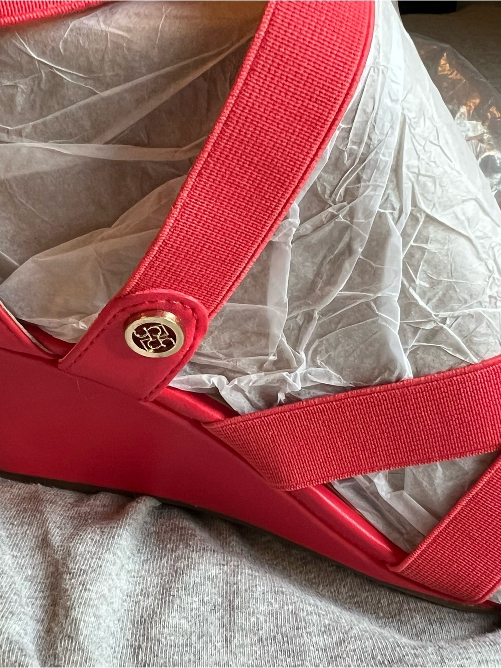 Liz Claiborne Coral Strappy Elastic Wedge Sandals - Picture 3 of 10